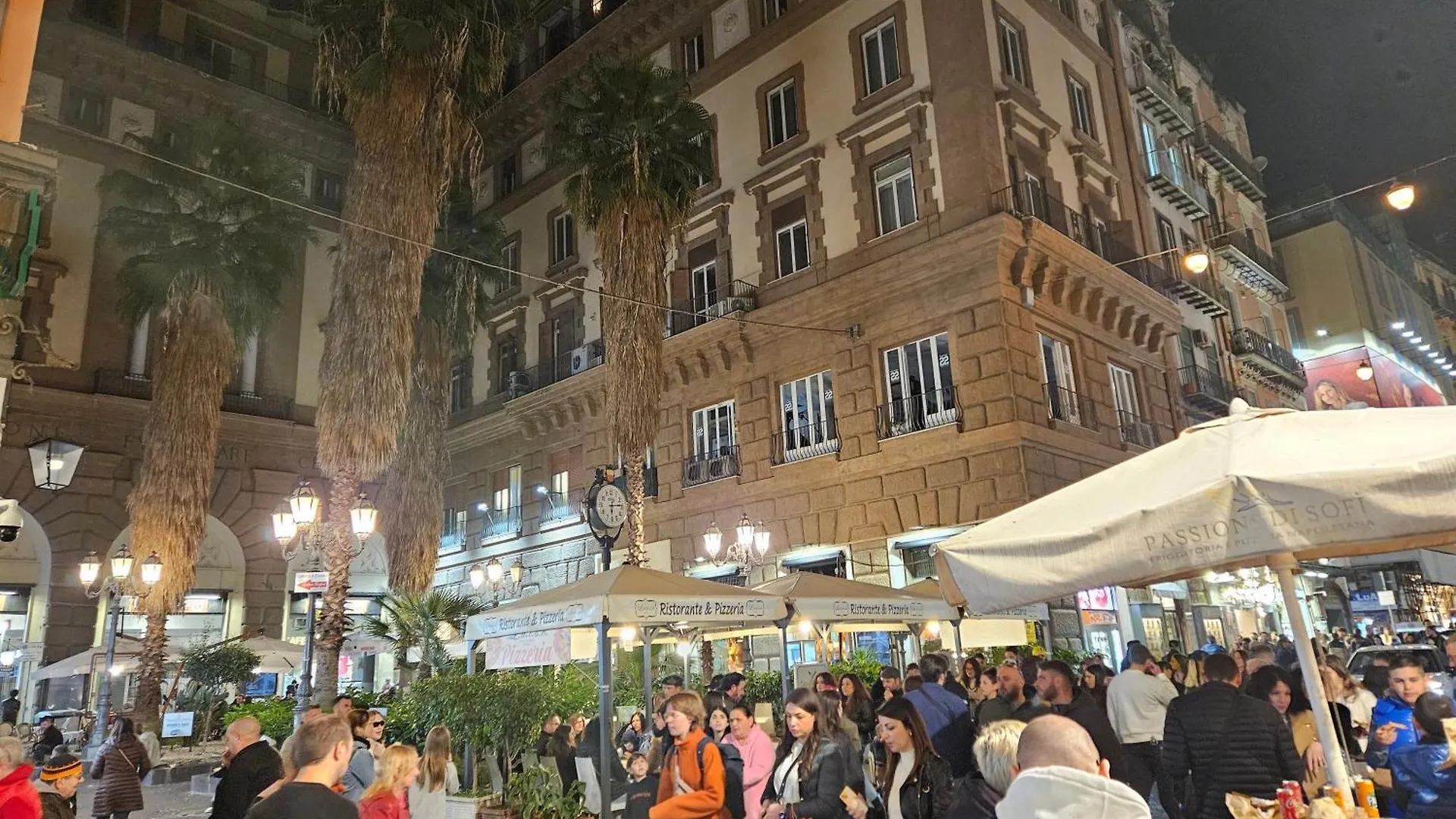Casa Savoia Dream Apartment Naples